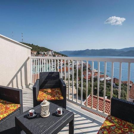 Apartman Sutalo Komarna Exterior photo
