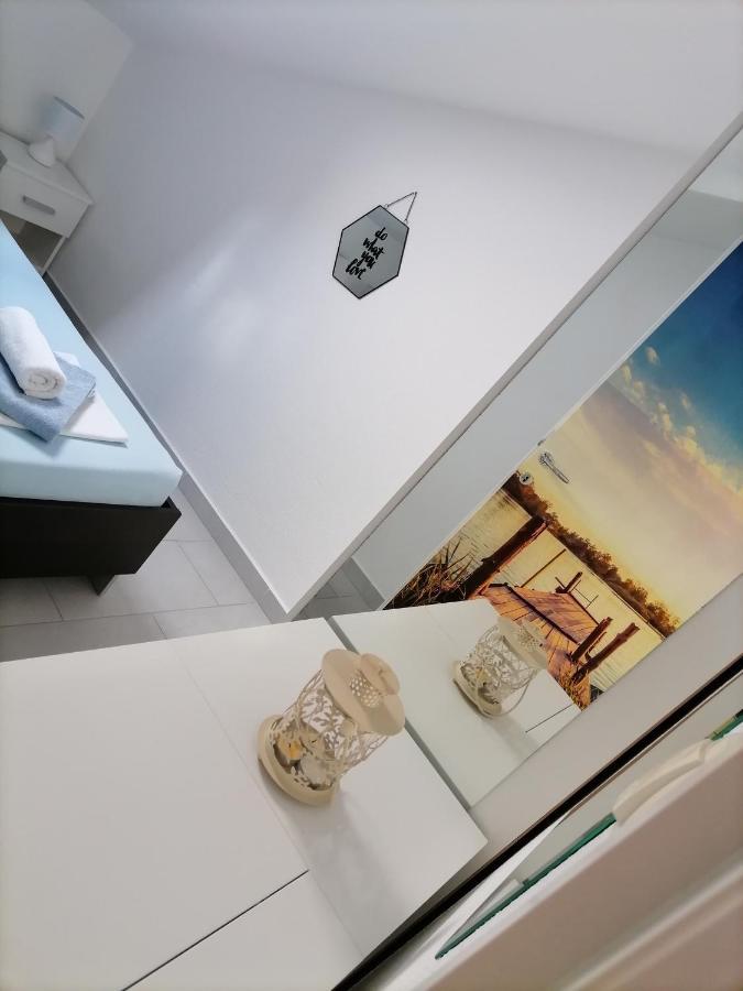 Apartman Sutalo Komarna Exterior photo