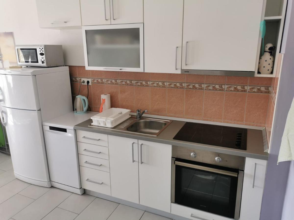 Apartman Sutalo Komarna Exterior photo