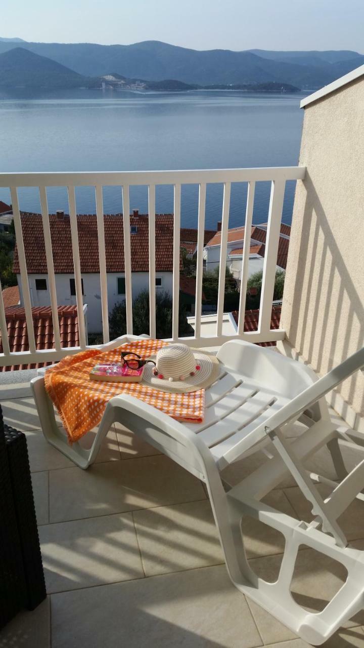 Apartman Sutalo Komarna Exterior photo